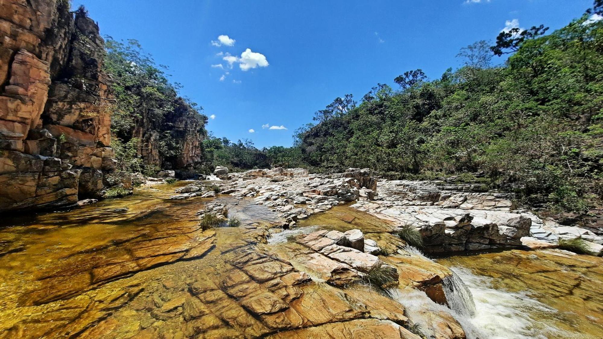 Cachoeiras Pé da Serra Sao Joao Batista do Gloria Exterior foto